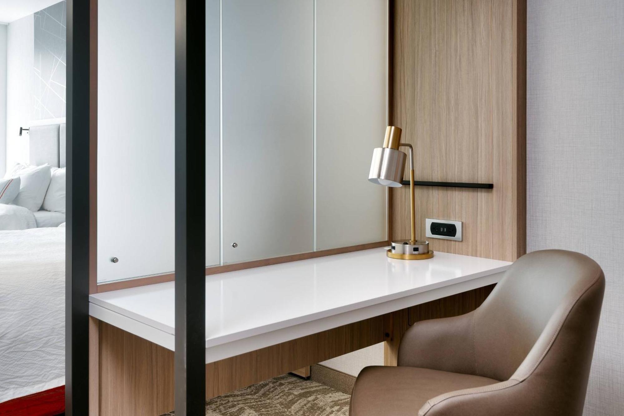 Springhill Suites By Marriott Salt Lake City Sugar House Екстер'єр фото