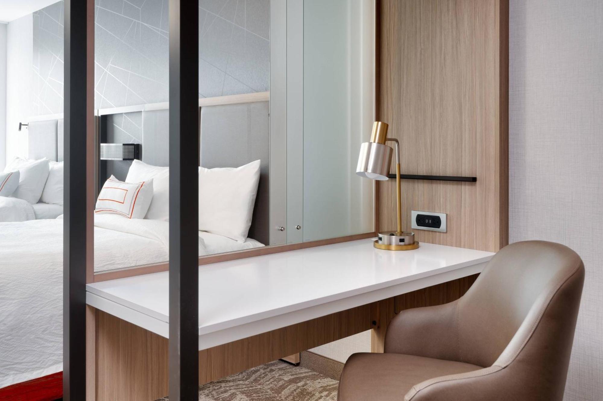 Springhill Suites By Marriott Salt Lake City Sugar House Екстер'єр фото